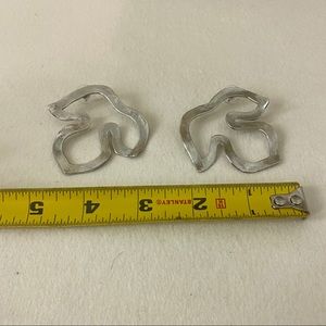 Oscar De La Renta metallic earrings